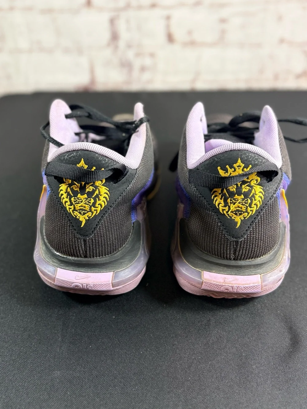 Nike mensBlack, Purple & Yellow Basketball Sneakers